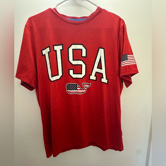 Vineyard Vines Performance Men's Red USA Flag Tee - Picture 1 of 3